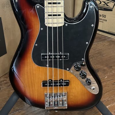 Fender  Geddy Lee Signature Jazz Bass 3TS  - Three Tone Sunburst /9lbs. 5.5oz #MX22225945 image 5