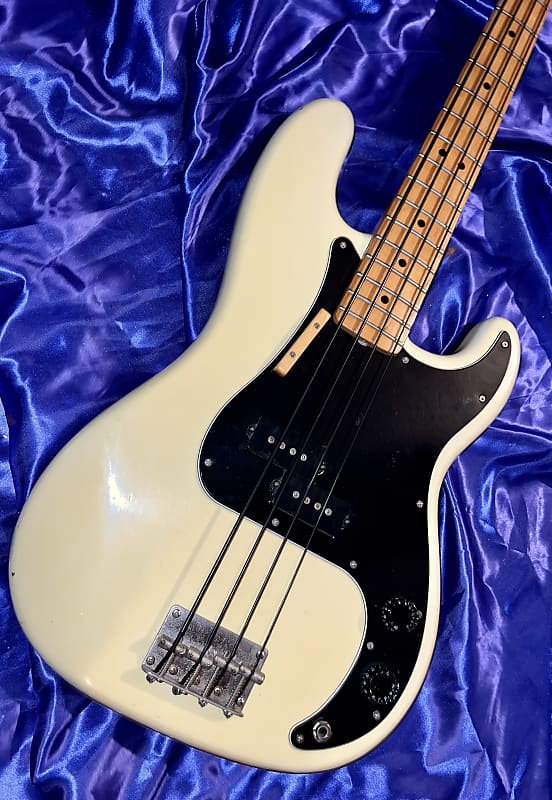 Hondo II Professional 70’s Nitro Olympic White Precision | Reverb