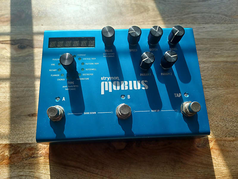 Strymon Mobius