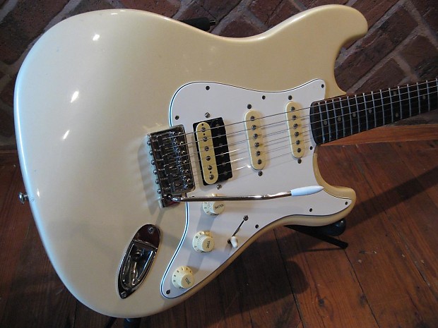 Sunn mustang guitar cheap