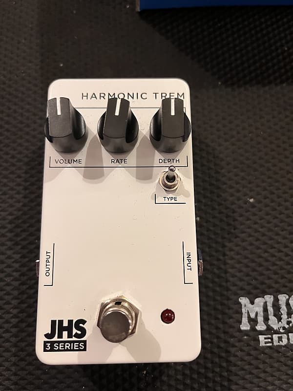 JHS 3 Series Harmonic Trem