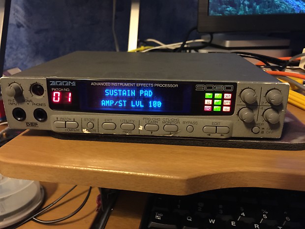 絶版・高機能】ZOOM マルチエフェクター 9030 動作確認品