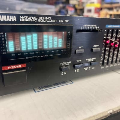 Vintage Yamaha EQ-32 Natural Sound Graphic Equalizer Spectrum Analyzer tested image 9