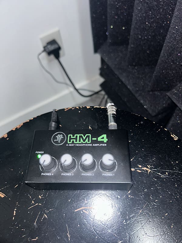 Mackie HM-4 4-Way Headphone Amplifier image 1