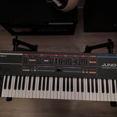 Roland Juno-106 61-Key Programmable Polyphonic Synthesizer 1984 - 1985 image 3