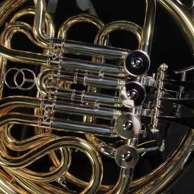 Yamaha YHR-671D Professional Double French Horn - Detachable Bell (Lacquer) image 2