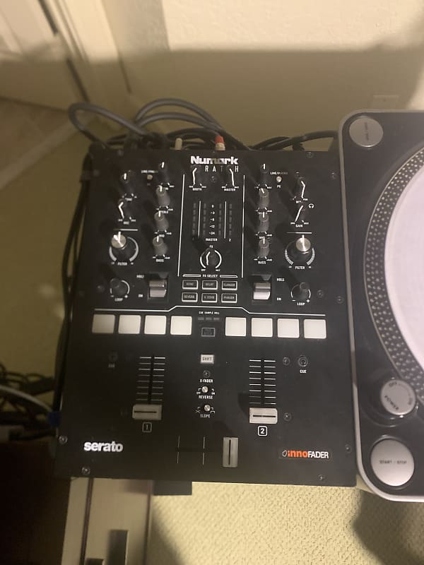 Numark Scratch Mixer Reverb