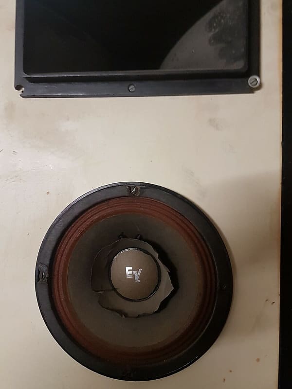 MAGNAT LOG 2000 BOXES with EV / ELECTRO VOICE SPEAKERS  			