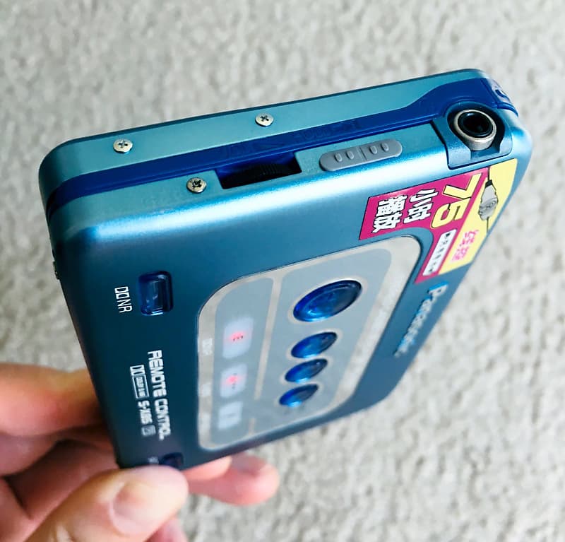 ファッションデザイナー Panasonic WALKMAN ポータブルプレーヤー