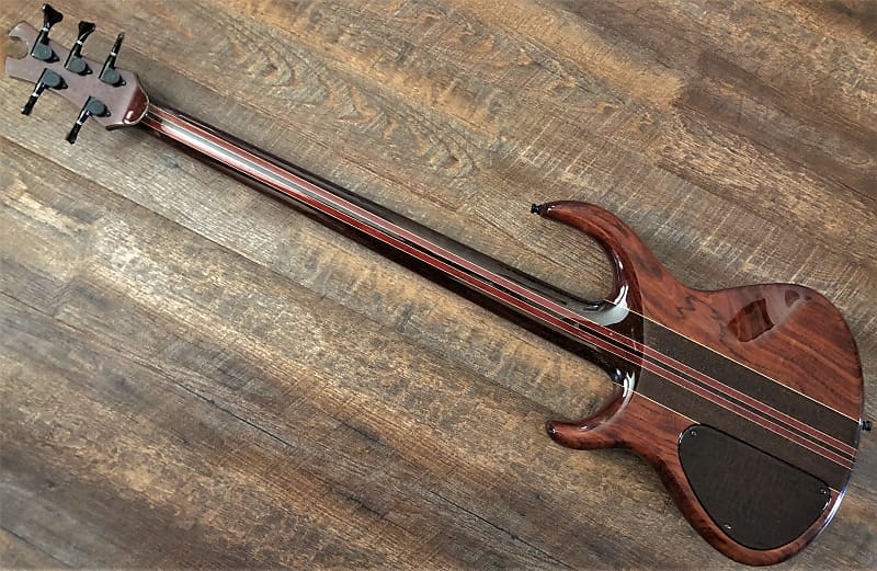 ベース tobias 90s ベース tobias 90s Early 1990's Tobias Basic 6 String Bass