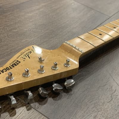 Warmoth Stratocaster Jimi Hendrix vibe 1969 nitro relic finish Fender tuners image 3