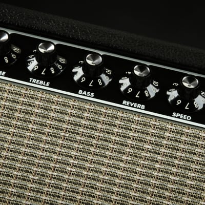 Fender '64 Custom Deluxe Reverb - 1x12 image 9