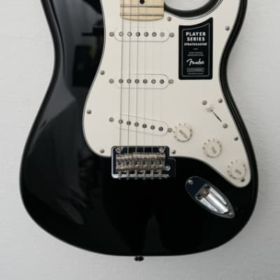 Fender Player Stratocaster Black image 2