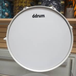 ddrum Reflex 5.5"x14" Snare Drum White on White Finish VIDEO image 5