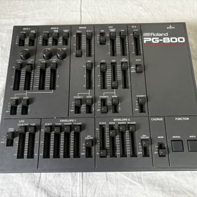 Roland PG-800 Synthesizer Programmer