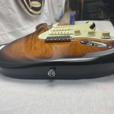 Fender USA Stratocaster Guitar with Case - changed saddles & electronics 1979 - 2-Color Sunburst / Maple neck image 11