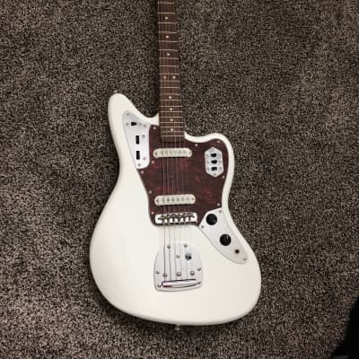 Squier Vintage Modified Jaguar 2010 Olympic White | Reverb Canada