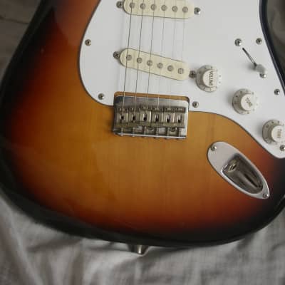 Fender Stratocaster 1987 Sunburst, Hardtail image 9