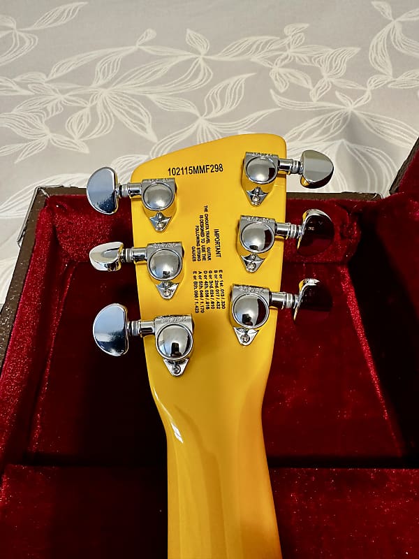Chiquita (Marty McFly's guitar from Back to the Future Chiquita (Marty McFly's guitar from Back to the Future