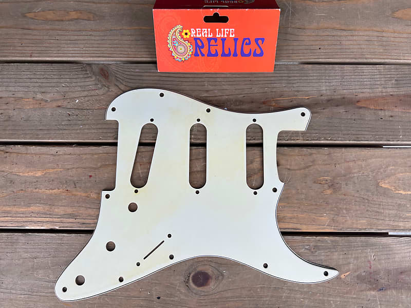 Real Life Relics Genuine Fender® Parchment Stratocaster® Reverb