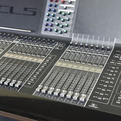 Yamaha CL5 72-Channel Digital Mixing Console CG00ZQQ image 4