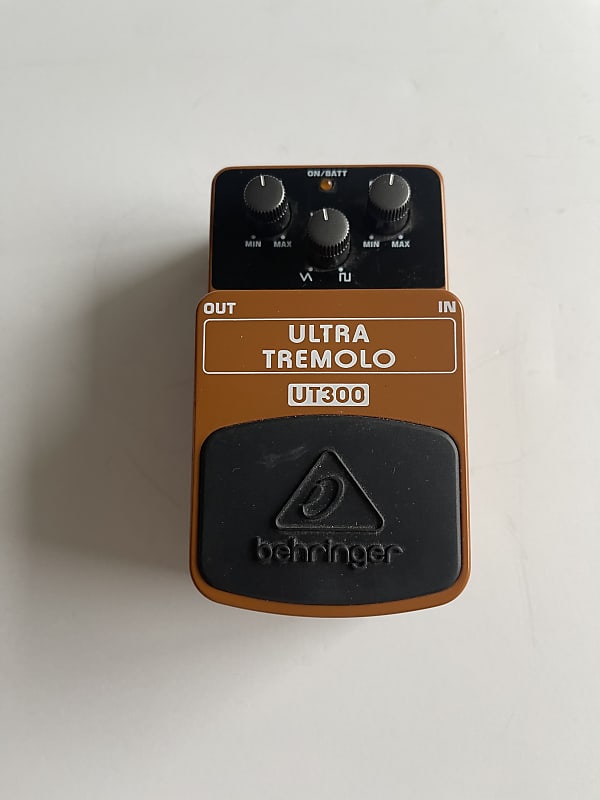 Behringer UT300