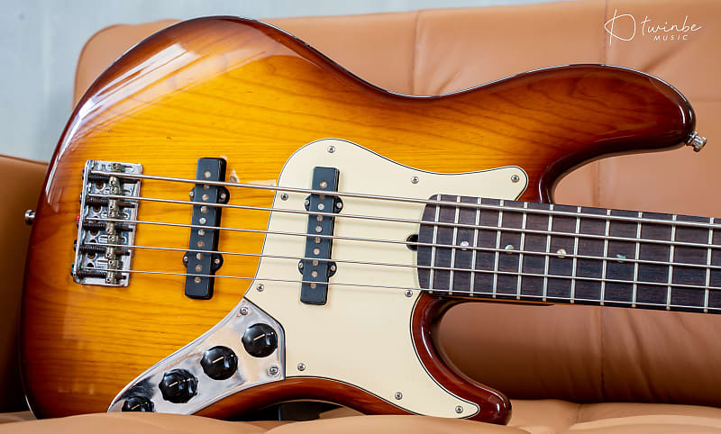 Fender American Deluxe Jazz Bass V