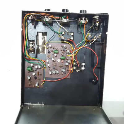 ARIAの幻の国産FUZZ AFZ-1を弾きます♪[辺見さとしの3分間ギター