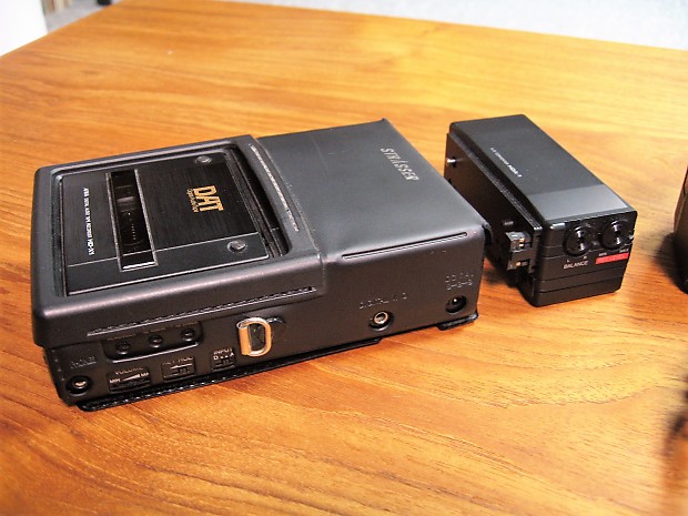 【ジャンク】AIWA DAT RECORDER STRASSER HD-X1 ジャンク】AIWA DAT RECORDER STRASSER HD-X1