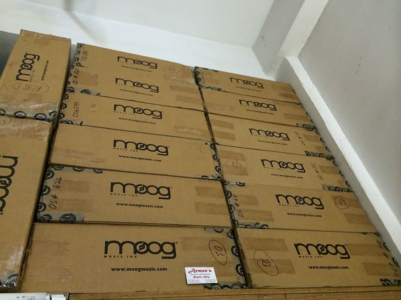Moog Minimoog Voyager Old School Analog Synth / 44keys / BRAND NEW //ARMENS// image 1