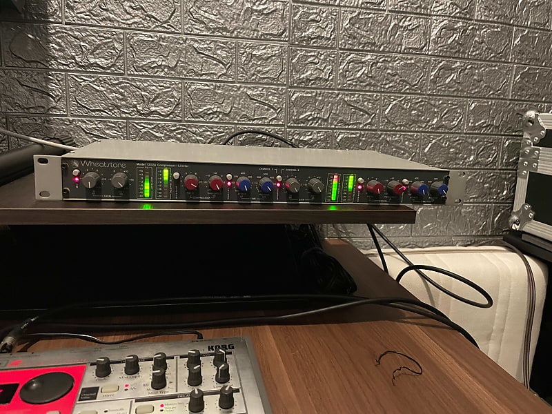 Wheatstone Audioarts 1202A Stereo Compressor Limiter 80's | Reverb