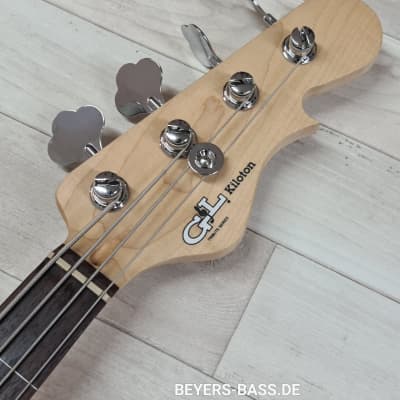 G&L Tribute Kiloton Fretless Bass RW, 3-Tone Sunburst image 5