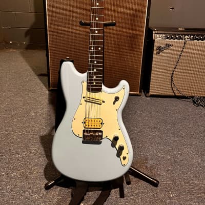 ダンカン搭載 Fender Offset Duo-Sonic HS-