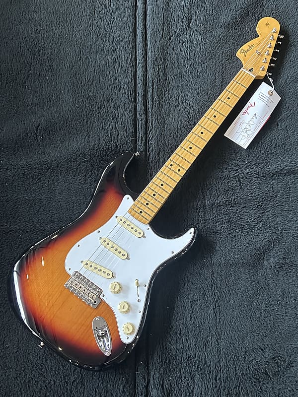Fender Jimi Hendrix Artist Series Signature Stratocaster Sunburst  #MX22295947 7 lbs 6.2 oz