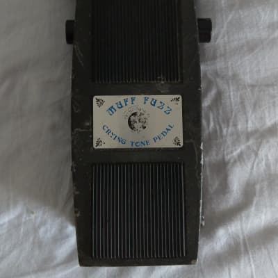Electro-Harmonix Muff Fuzz Crying Tone  vintage fuzz wah Pedal for sale