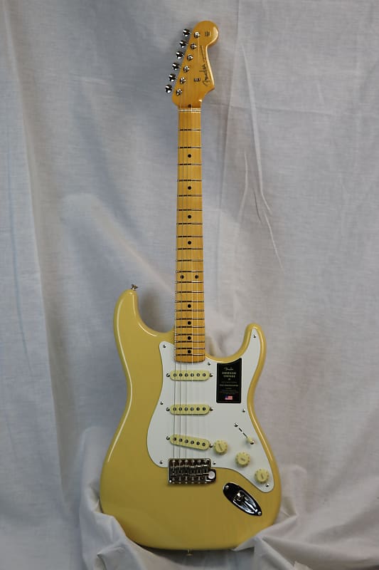 ギター Fender Stratcaster 57 vintage Series Fender American Vintage '57 Stratocaster Electric Guitar