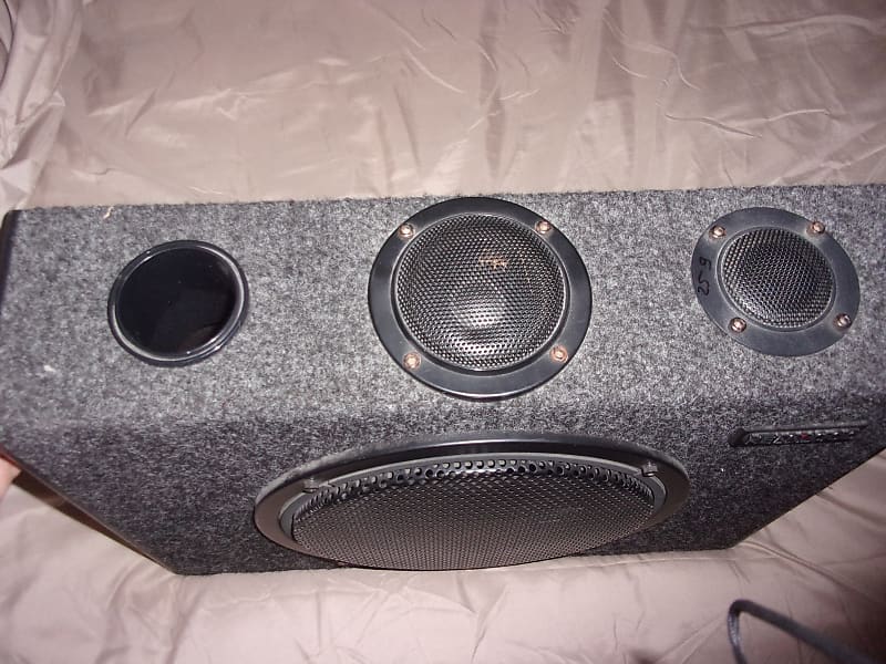 Kenwood store truck speakers