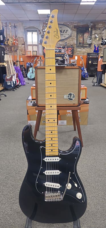 Suhr  Classic S Antique-black image 1