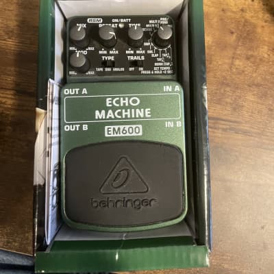 Behringer EM600 Echo Machine Pedal