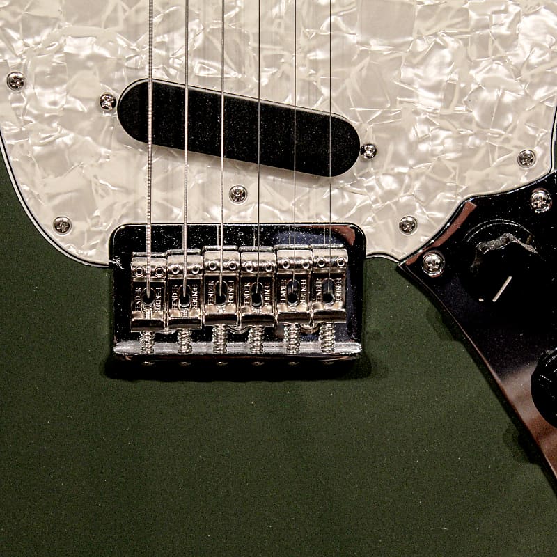 Fender Offset Series Mustang Olive Green