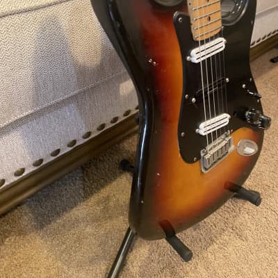 Fender American Standard Stratocaster with Maple Fretboard 1986 - 1993 Brown Sunburst image 6