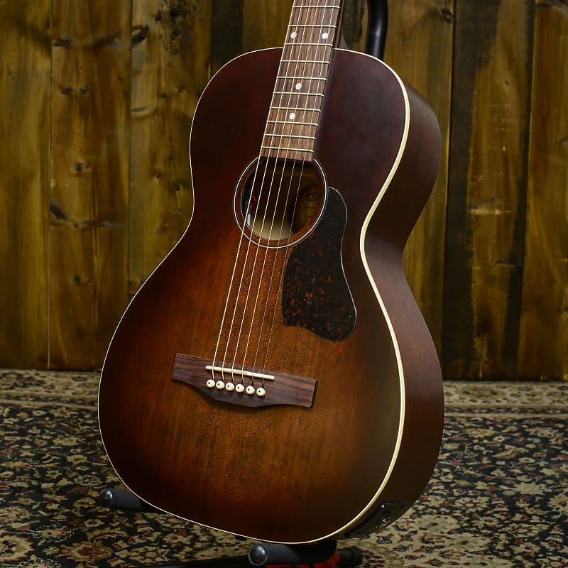 Art & Lutherie Roadhouse A/E - Bourbon Burst image 1