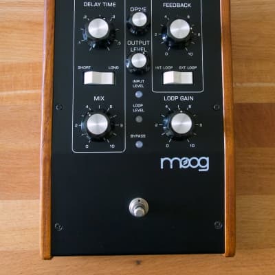 Moog Moogerfooger MF-104Z Analog Delay