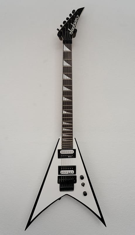 Jackson JS Series JS32 King V White with Black Bevels | Reverb
