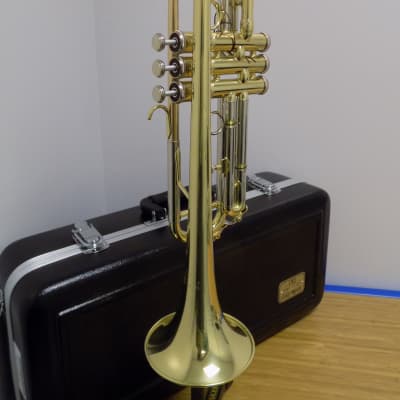 Eastman ETR221 Student Bb Trumpet w/ Case - Lacquer Finish image 3