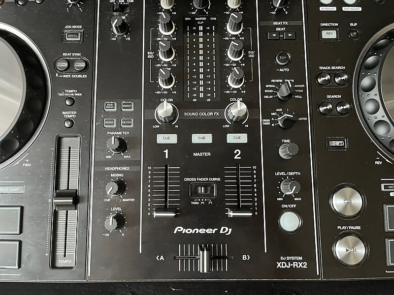 Pioneer XDJ-RX2 Digital DJ Controller System W/ Odyssey Case
