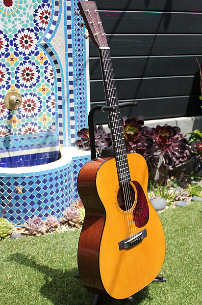 1999 Martin 00-18SH – Acoustic Guitar