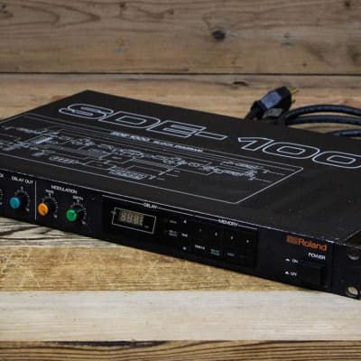 Roland SDE-1000 Digital Delay | Reverb