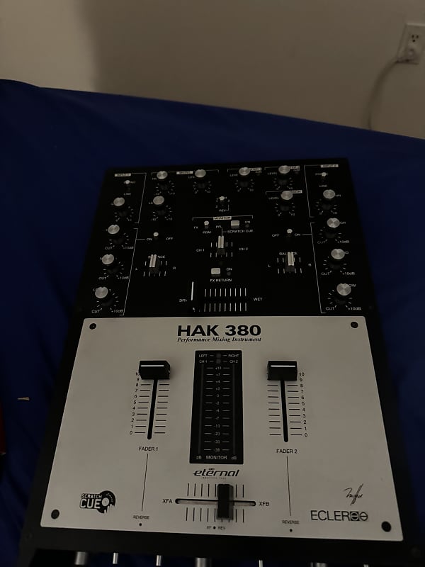 ECLER HAK 380 DJミキサー ジャンク品 ECLER HAK 380 DJミキサー ジャンク品