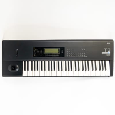 Korg T3 61-Key Workstation Synthesizer with Sequencer & Effects with Gigbag